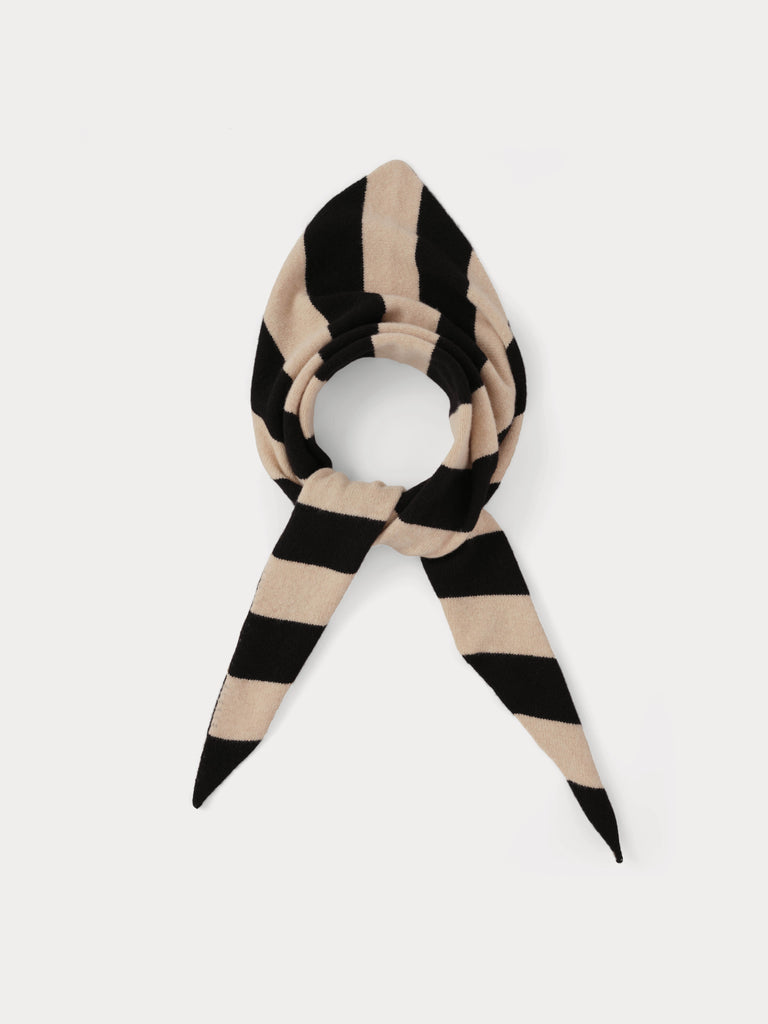 stripe triangle black and oatmeal