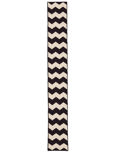 Small Zigzag Scarf Black & Oatmeal